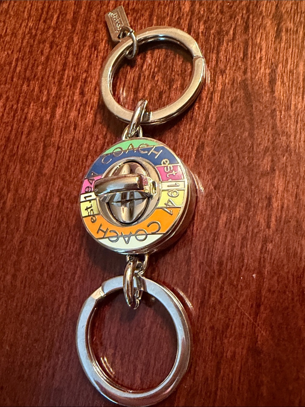 COACH Legacy Enamel Turnlock Valet Keyring-Silver Hardware - Picture 13 of 16